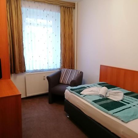 Hotel Garni Zum Goldenen Ring Quedlinburg Ngoại thất bức ảnh