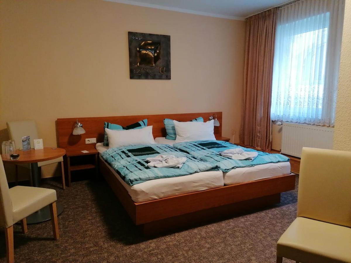 Hotel Garni Zum Goldenen Ring Quedlinburg Ngoại thất bức ảnh