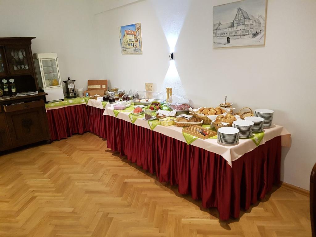 Hotel Garni Zum Goldenen Ring Quedlinburg Ngoại thất bức ảnh
